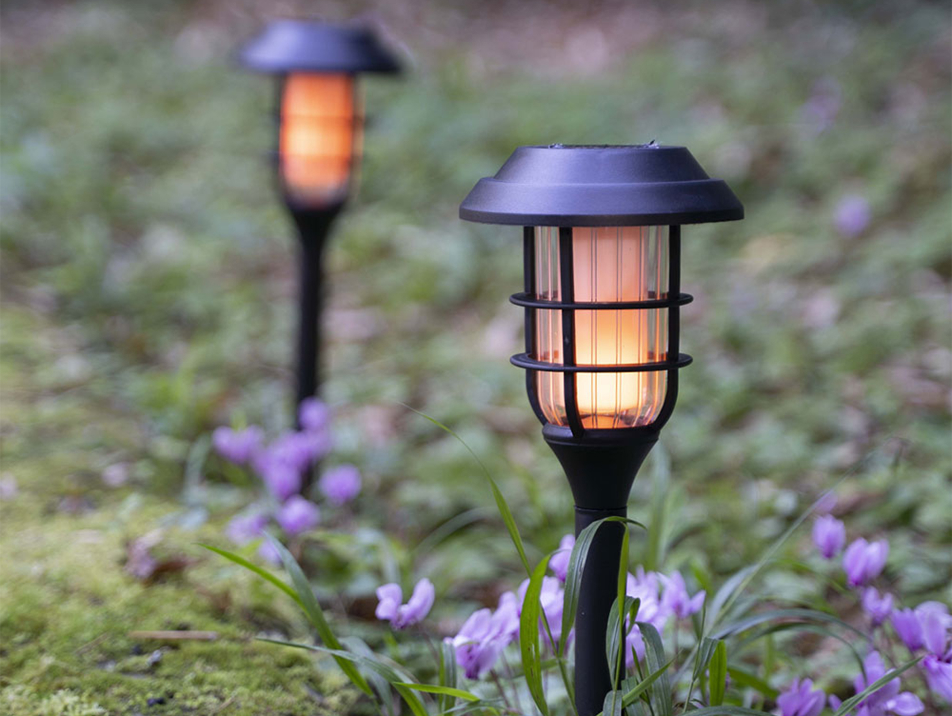 Piquet balise LED solaire noir flamme