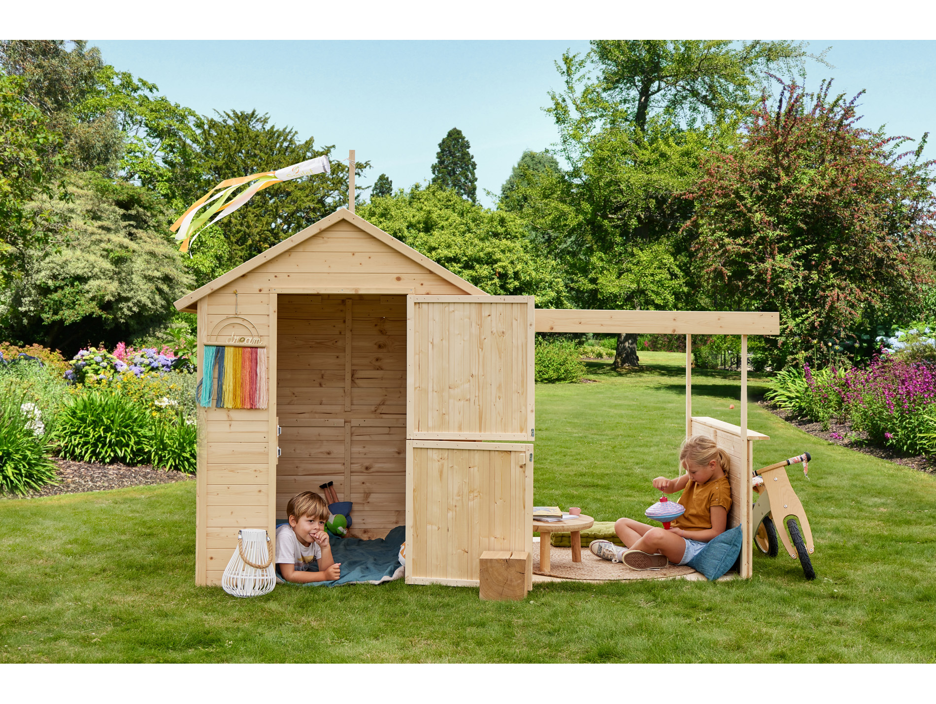 Maisonnette bois SOULET Eugénie avec pergola