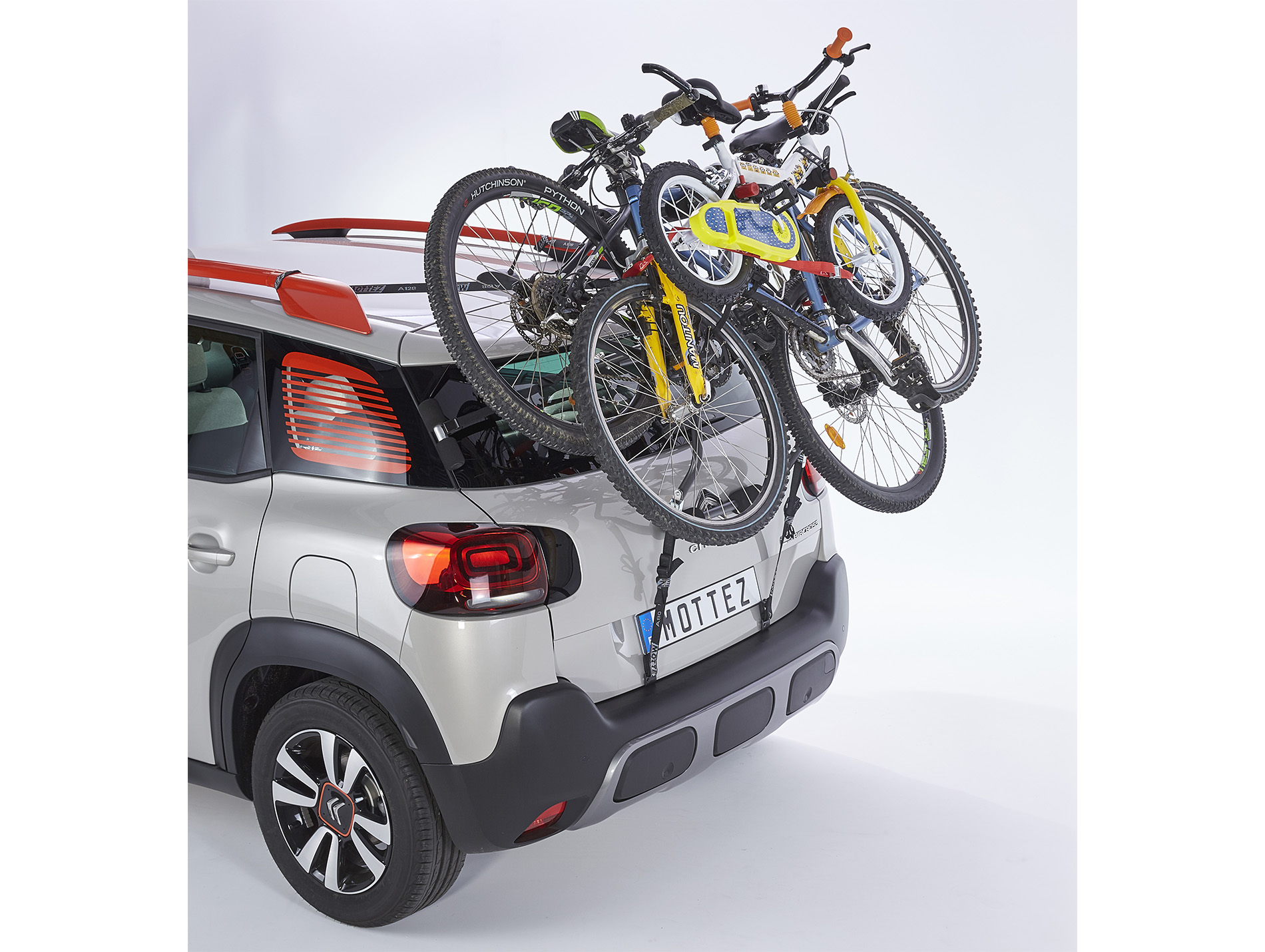 Porte-vélo hayon MOTTEZ 3 vélos sangles/barres