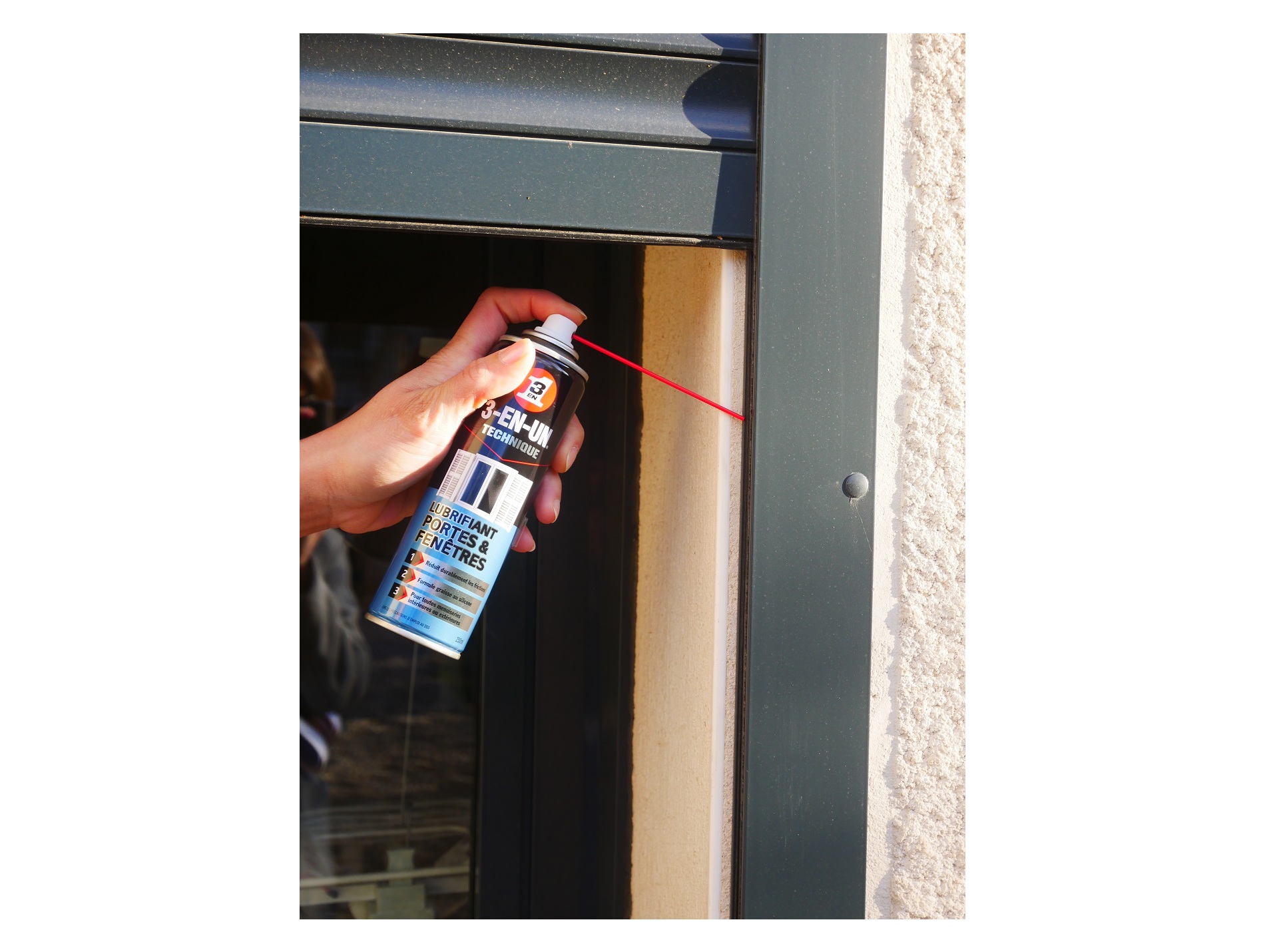 Lubrifiant pour porte et fenêtre WD40 250ml