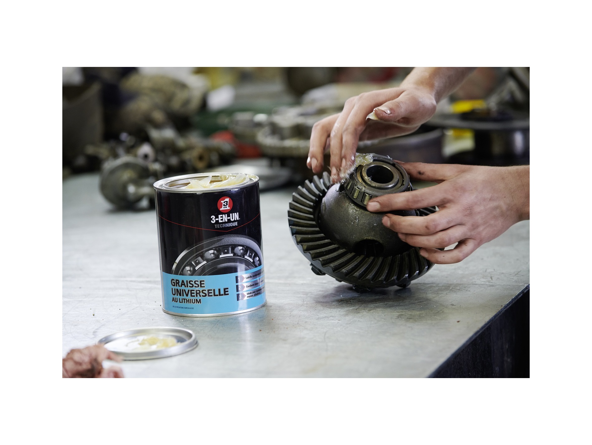 Graisse universelle au lithium 3-EN-UN 1kg