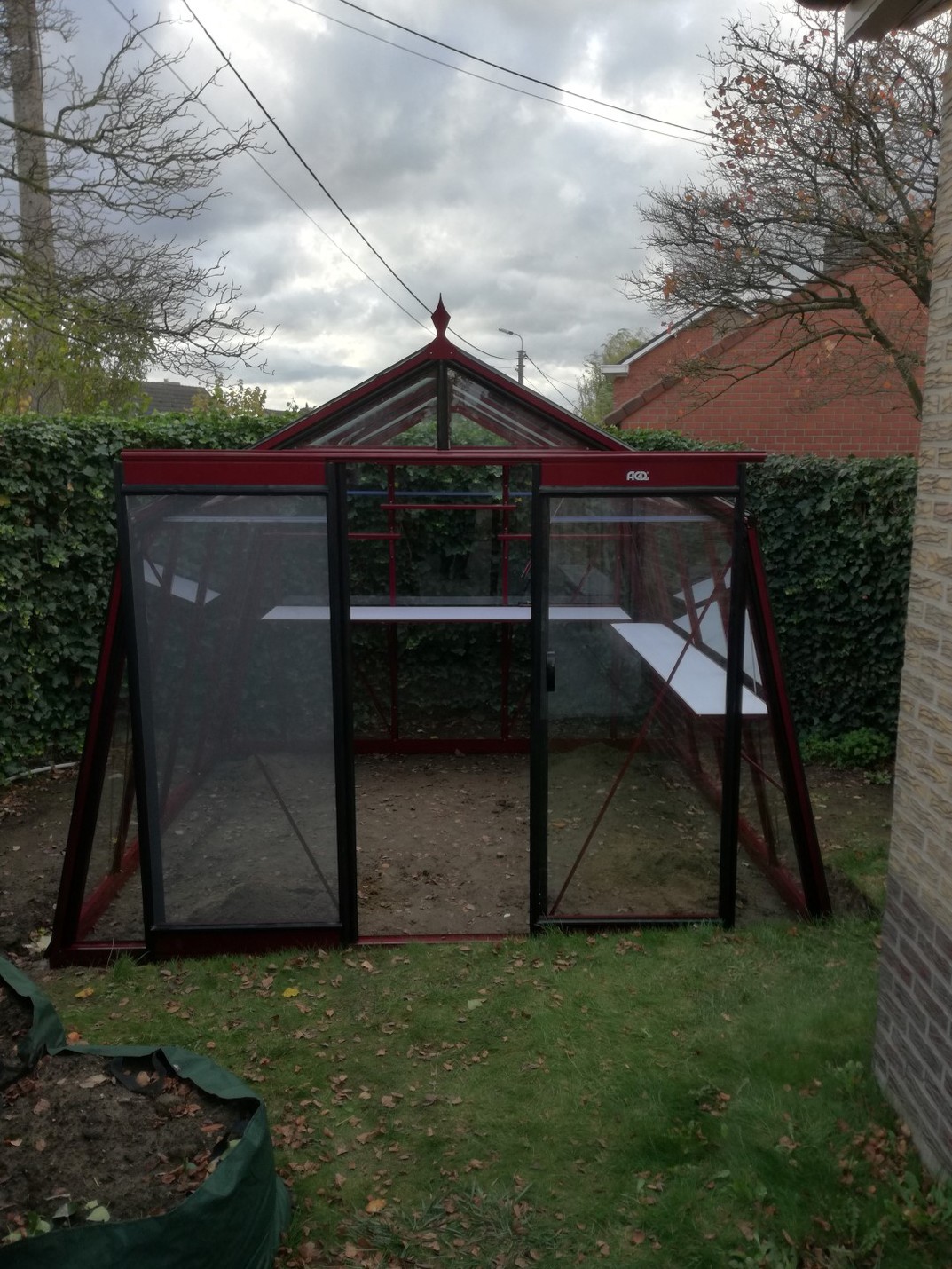 Option laquage pour serre Prestige S104H-B