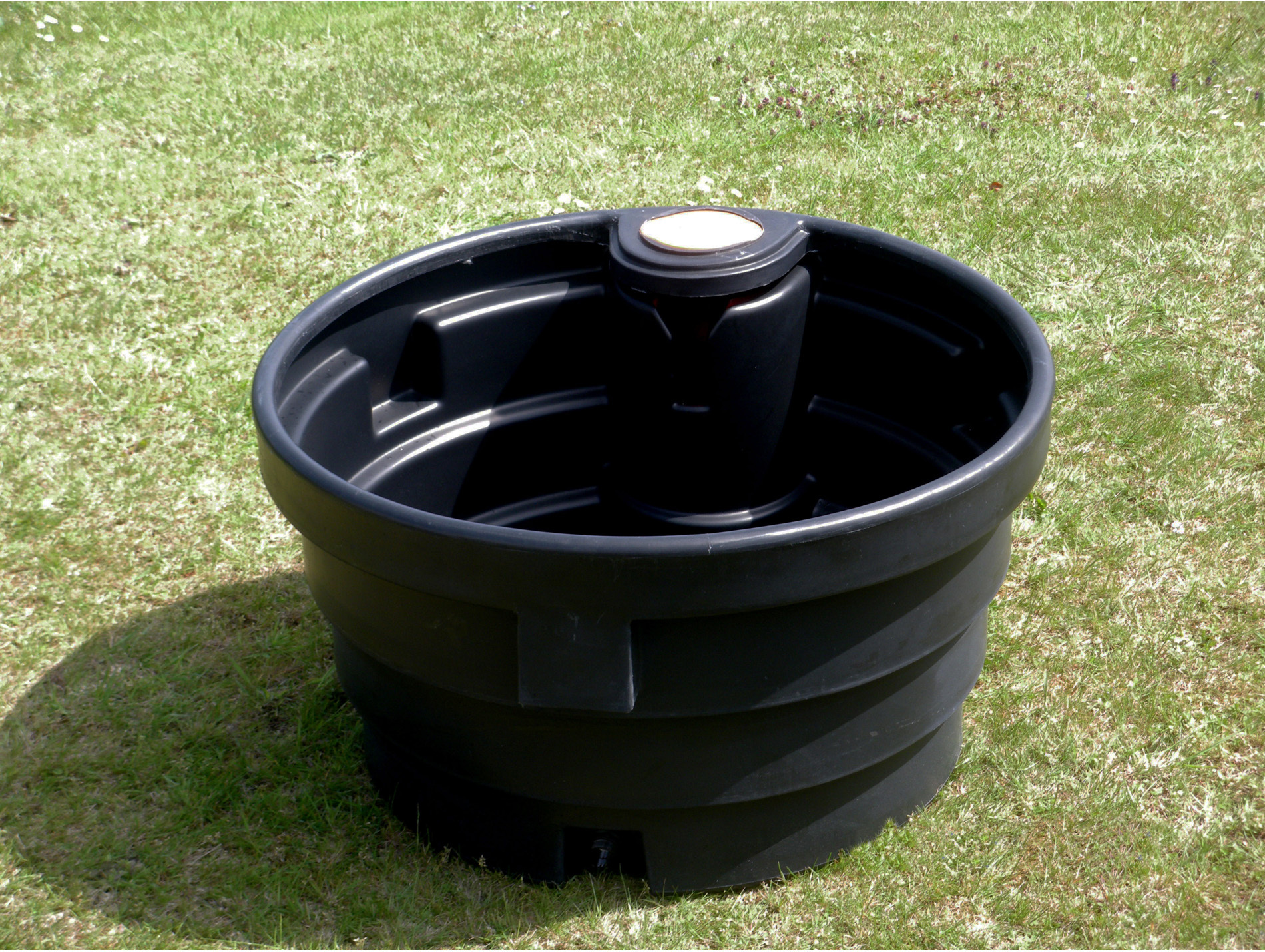 Bac paturage ROTOTEC rond 400L boitier flotteur noir