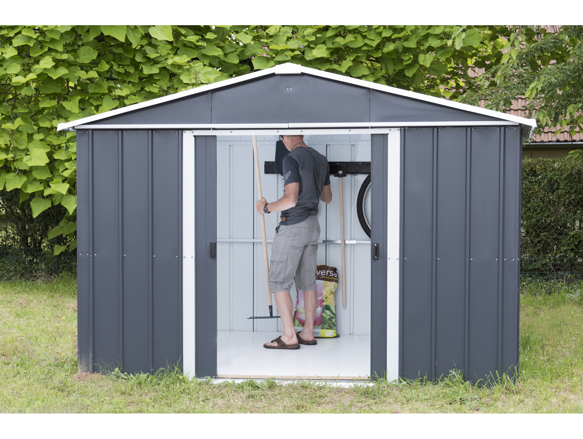 Abri jardin métal YARDMASTER 7,18m² gris anthracite 2 portes