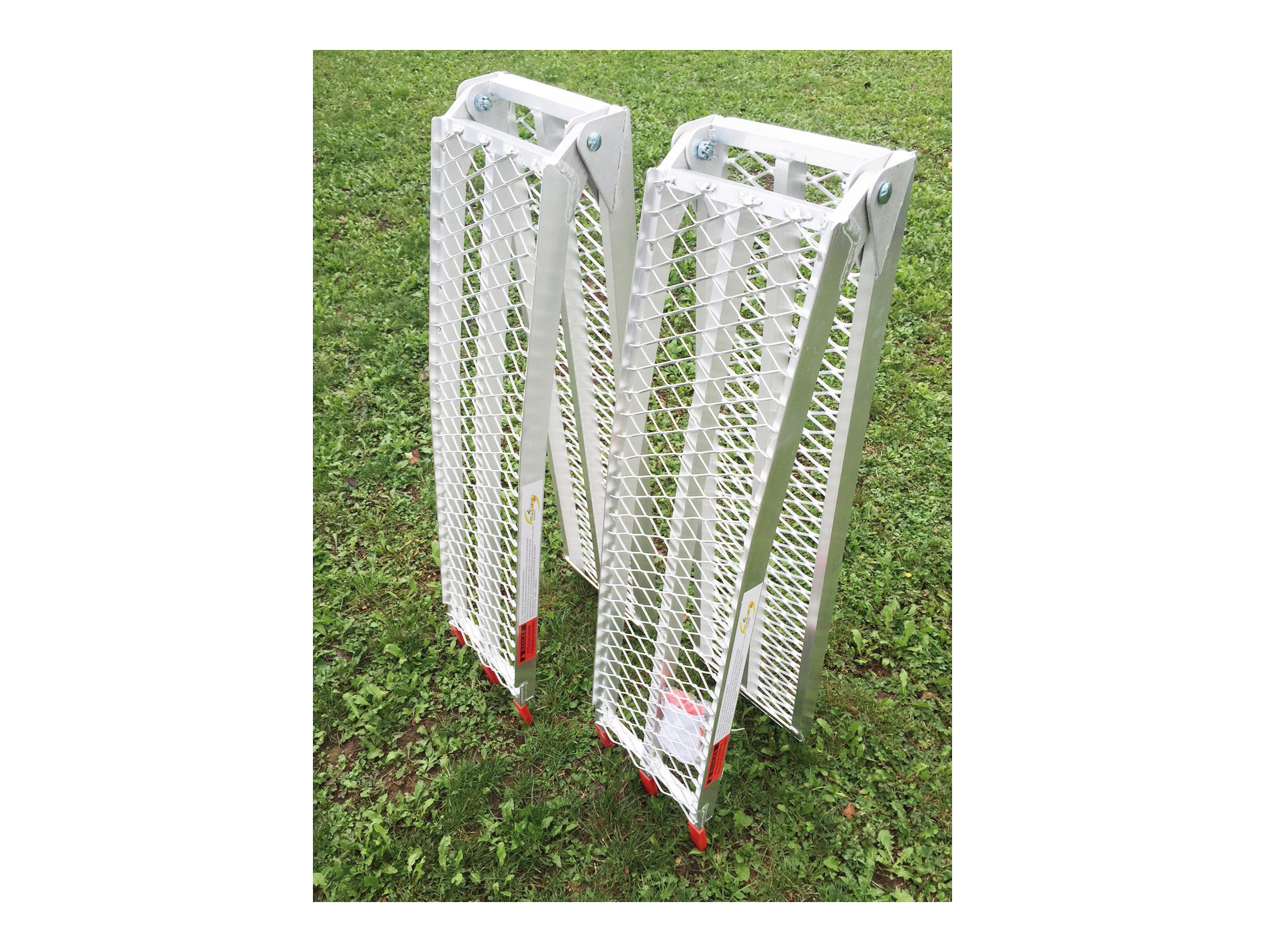 Rampes alu pliantes antidérapantes charge 450kg L.2,20m