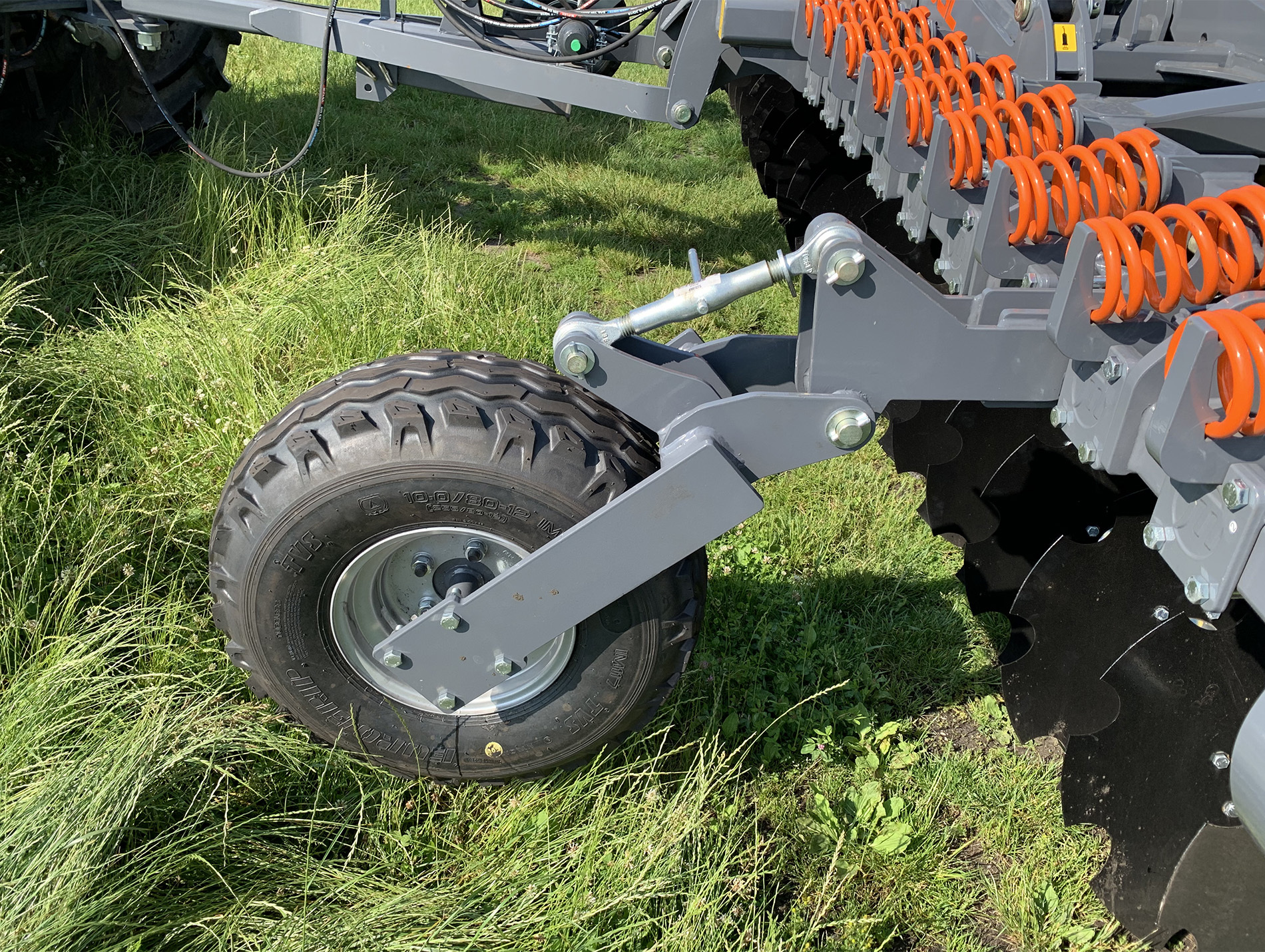 Roue support 10,8/80X12 pour déchaumeur GAL-C 4m à 6m