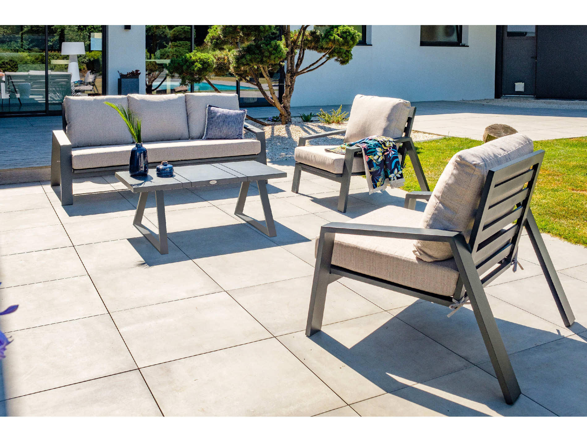 Salon de jardin bas aluminium DCB GARDEN Ibiza 5 places noir