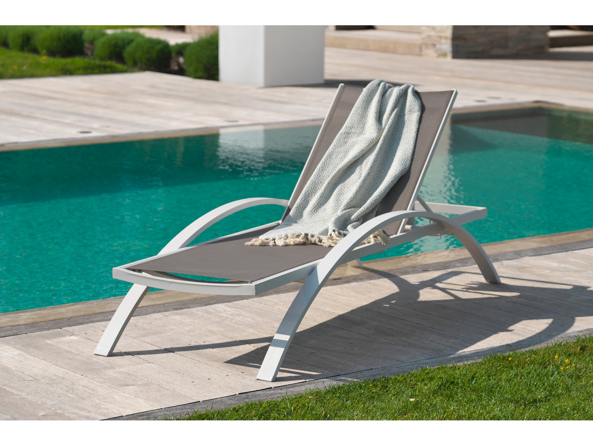Bain de soleil aluminium DCB GARDEN Barcelona blanc