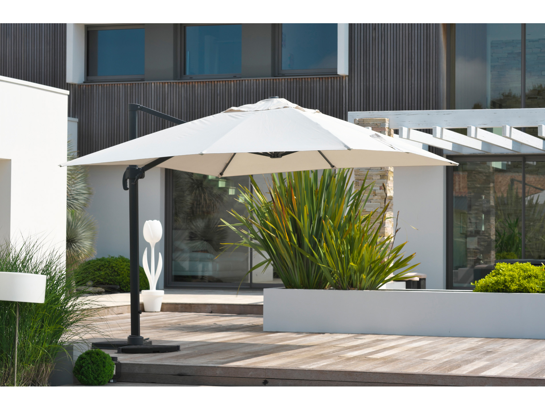 Parasol déporté aluminium DCB GARDEN Sevilla 4x3m gris